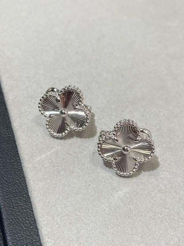 Van Cleef & Arpels Vca Earrings
